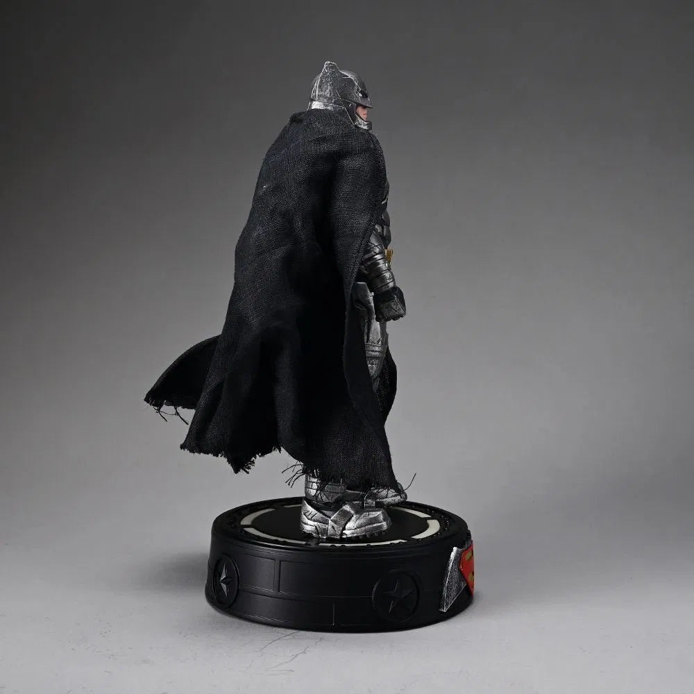 Justice League Batman Premium 22cm Action Figure - DC