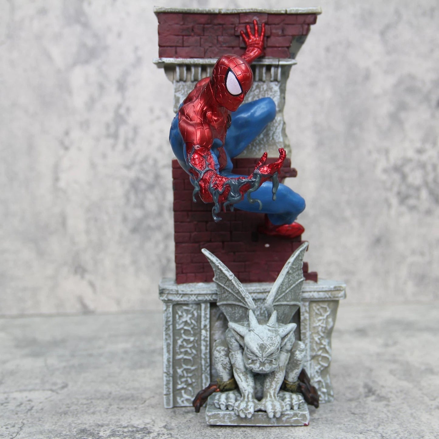 Spiderman: Far From Home 27cm Action Figure - Marvel