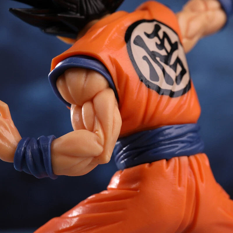 Son Goku Combat Posture - Dragon Ball Z