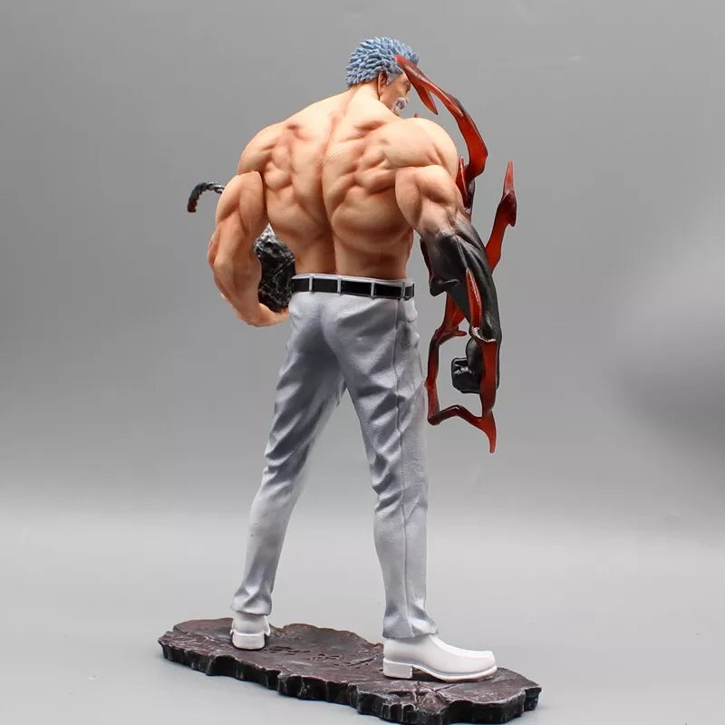 Garp Standing White 25cm Action Figure - One Piece