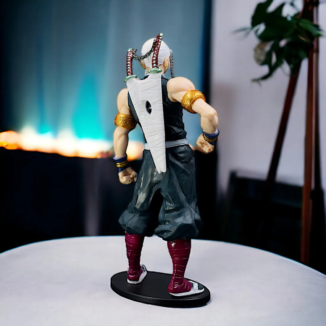 Kimetsu No Yaiba Anime Figure Hashira Tengen Uzui Standing 18cm - Demon Slayer