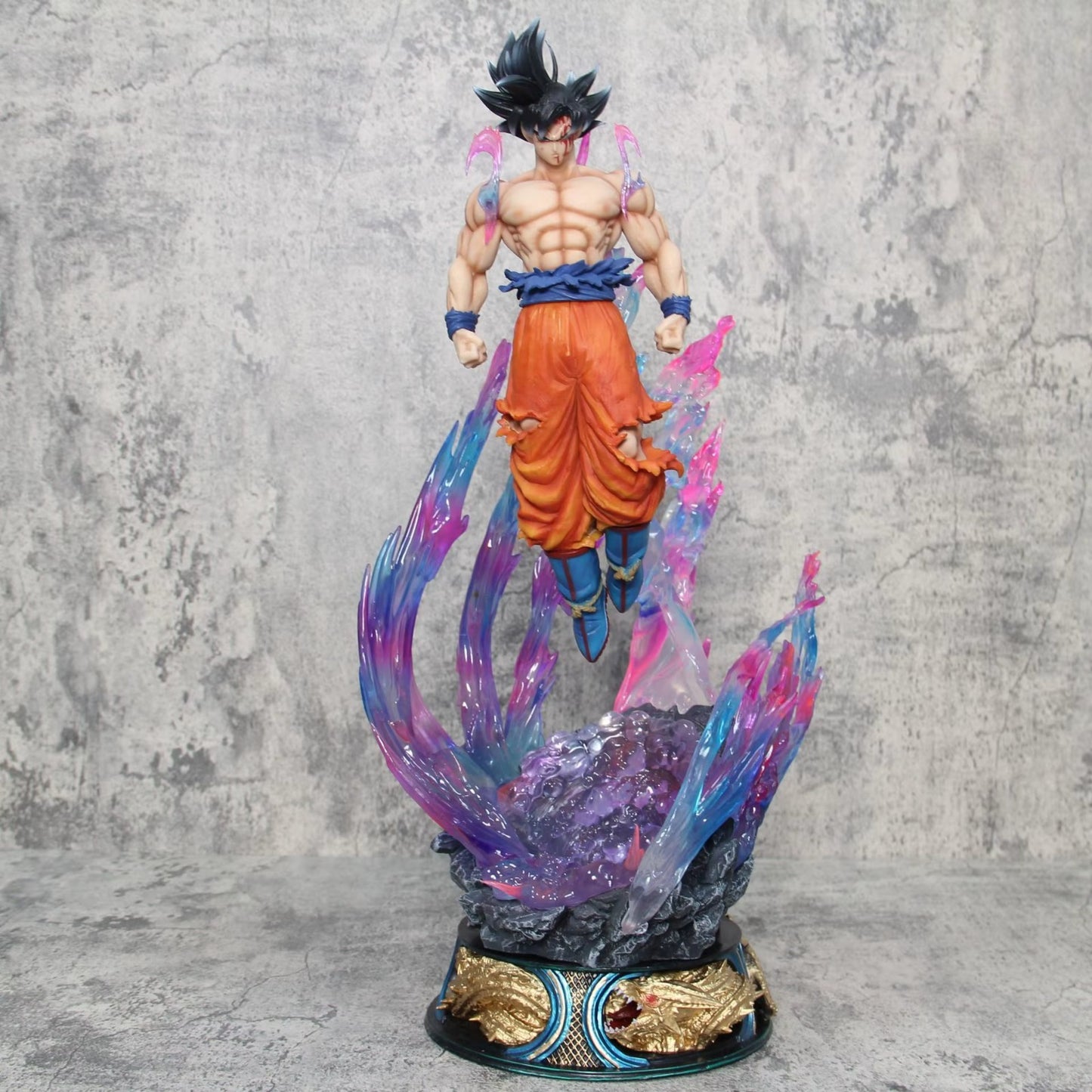 Son Goku Super Saiyan Ultra Instinct - Dragon Ball Z
