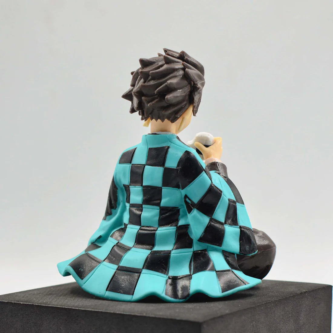 Tanjiro Sitting With Rice 11cm - Demon Slayer