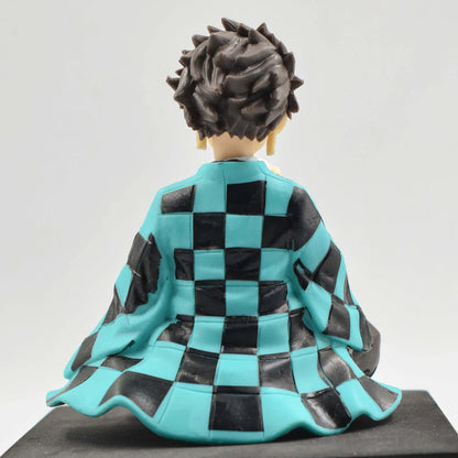 Tanjiro Sitting With Rice 11cm - Demon Slayer