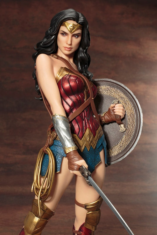 Wonder Women Action Figure 2 Hand, 2 Head  - DC