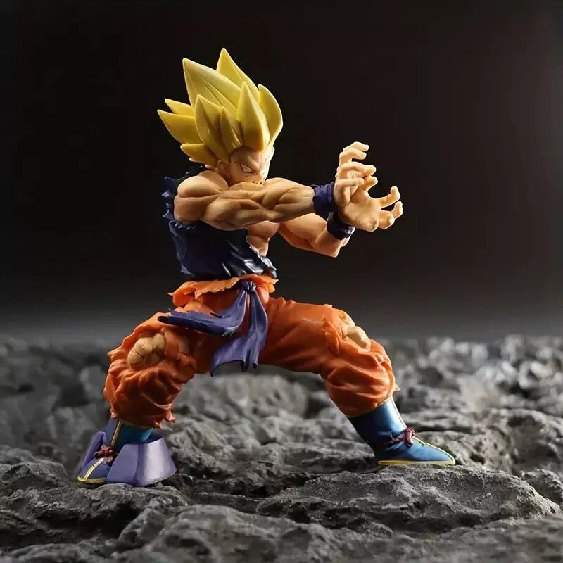 Son Goku 16cm Half Torn Showing Hand - Dragon Ball Z