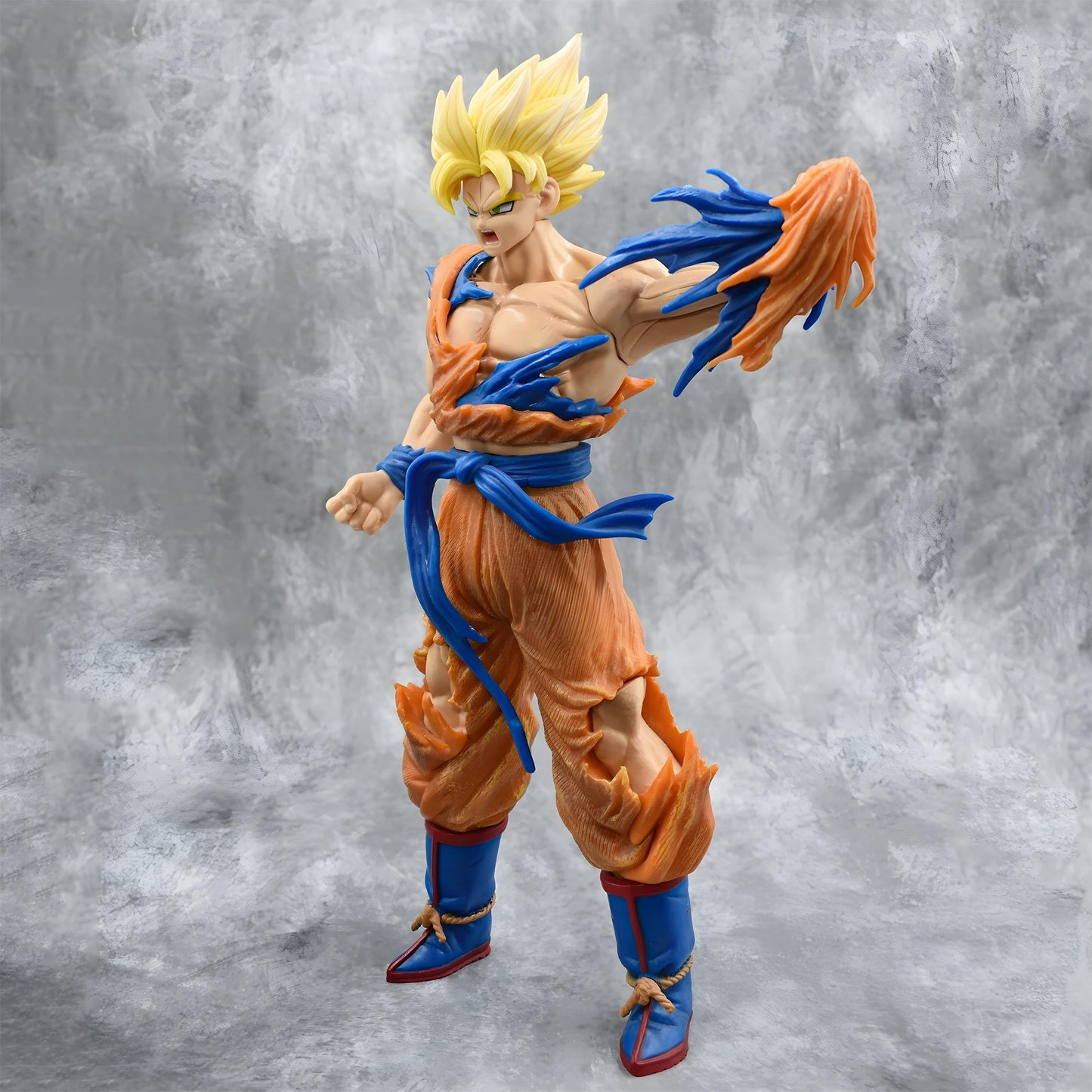 Dragon Ball Z Action Figures Collectible Statue (Son Goku Battle Damage) 34 cm - Dragon Ball Z