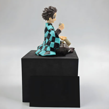Tanjiro Sitting With Rice 11cm - Demon Slayer
