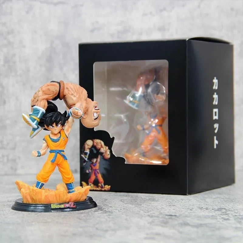 Goku Lifting Nappa 12m Action Figure - Dragon Ball Z