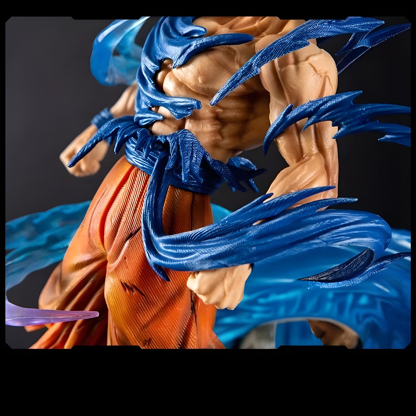 Son Goku Ultra Instinct with 2 Interchangable Heads Big Action Figure 50cm - Dragon Ball Z