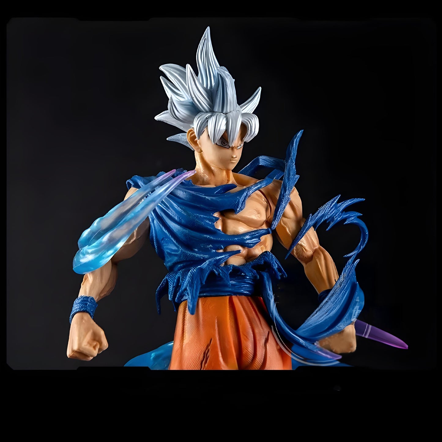 Son Goku Ultra Instinct with 2 Interchangable Heads Big Action Figure 50cm - Dragon Ball Z