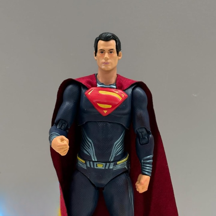 Superman With 1 Replaceable Head & 2 Replaceable Hands 20cm Action Figure