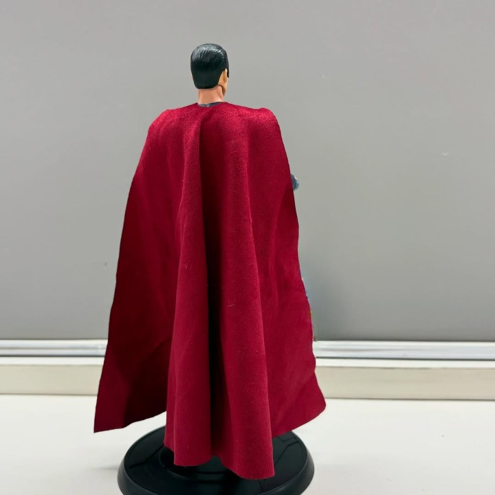 Superman With 1 Replaceable Head & 2 Replaceable Hands 20cm Action Figure