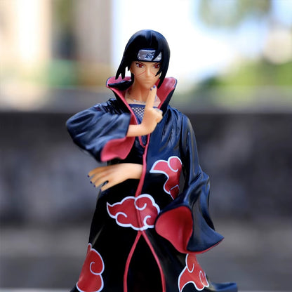 Itachi Standing - Naruto