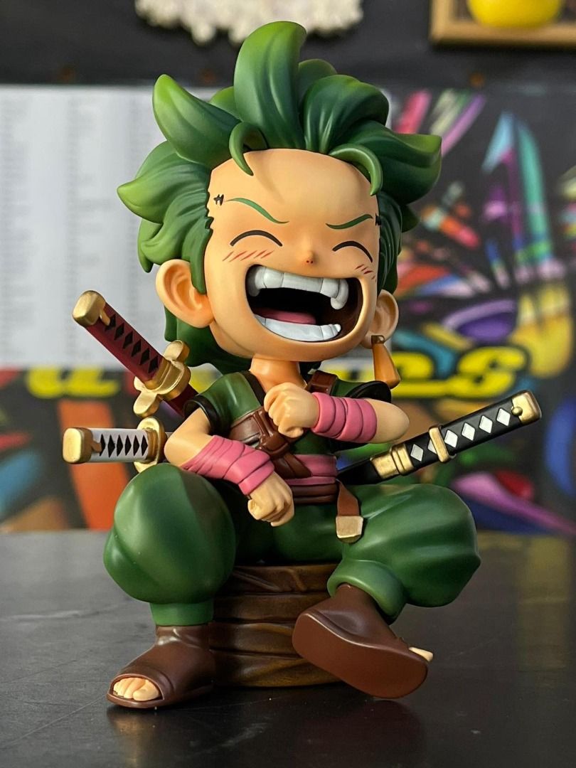 Zoro laughing sitting cute 15cm - One Piece