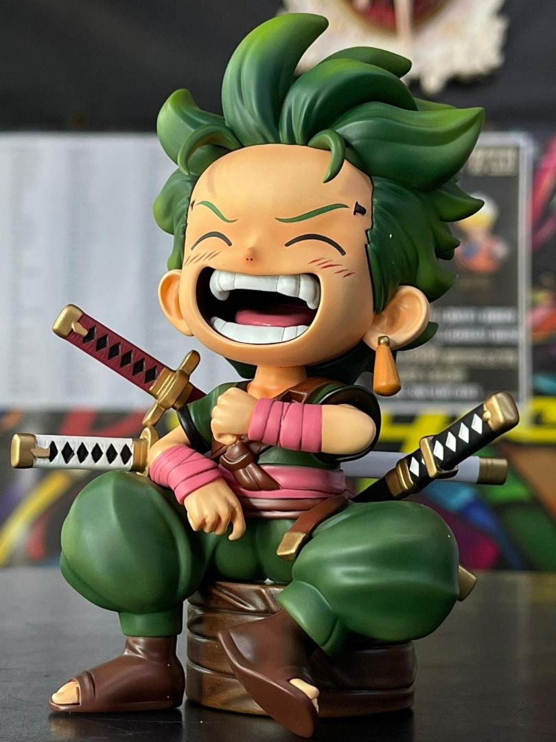 Zoro laughing sitting cute 15cm - One Piece