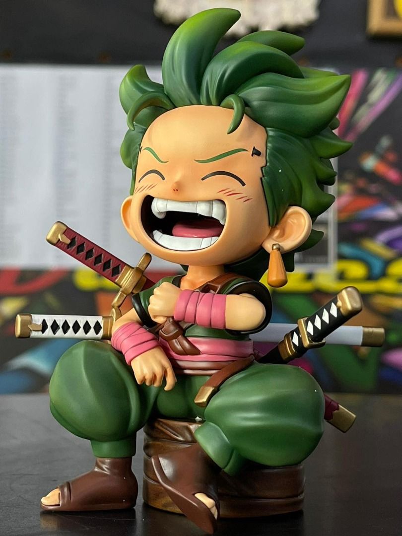 Zoro laughing sitting cute 15cm - One Piece