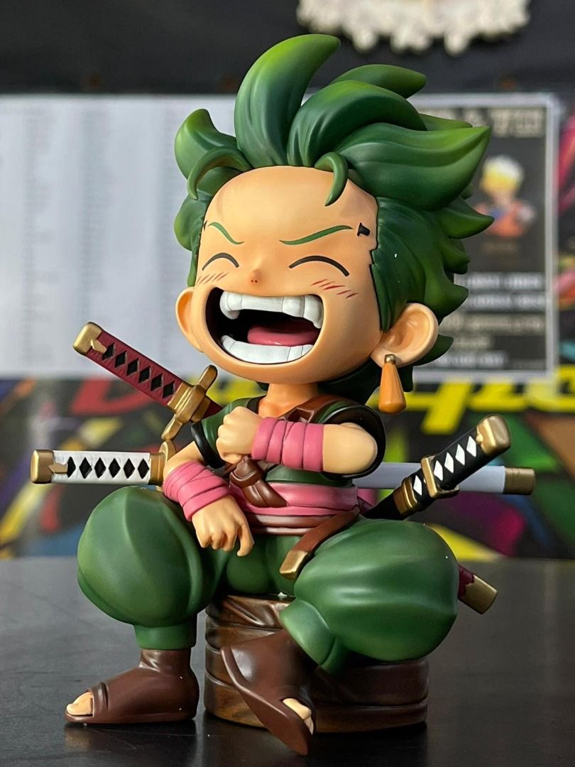 Zoro laughing sitting cute 15cm - One Piece