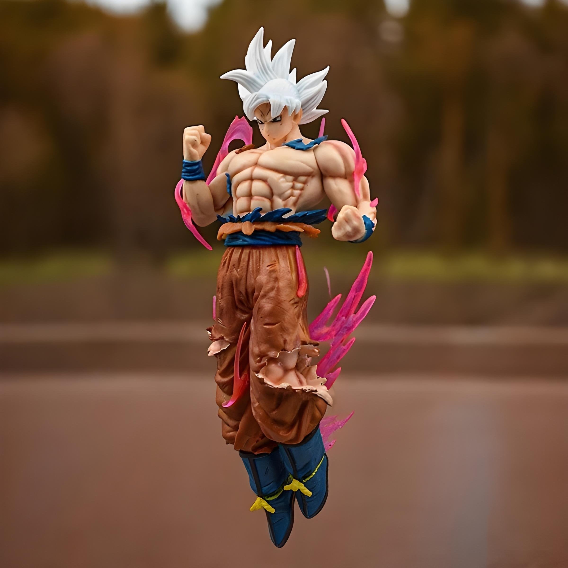 Son Goku Ultra Instinct White Hair 20cm - Dragon Ball Z