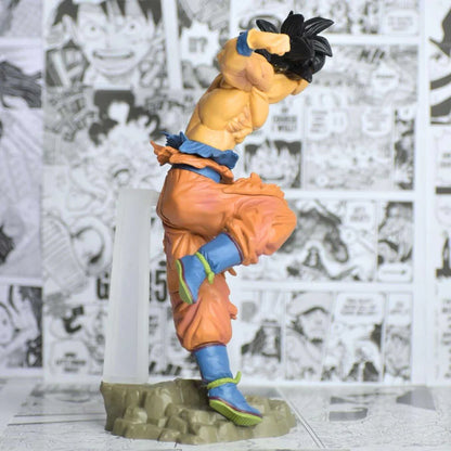 Goku Punching Action Figure 24 cm - Dragon Ball Z