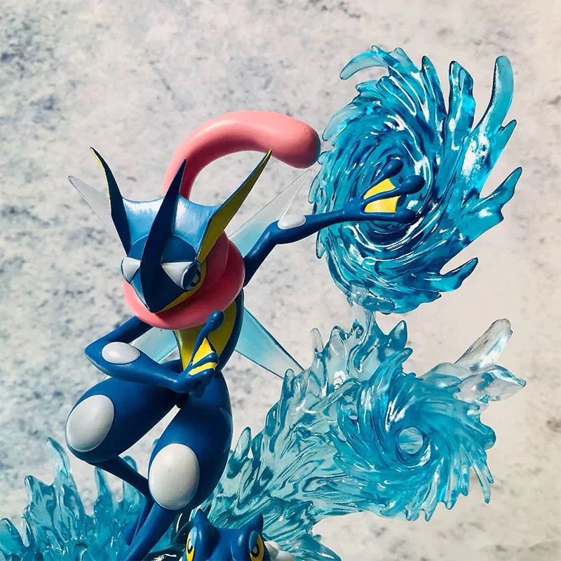 Froakie Evolution 28cm Action Figure - Pokemon