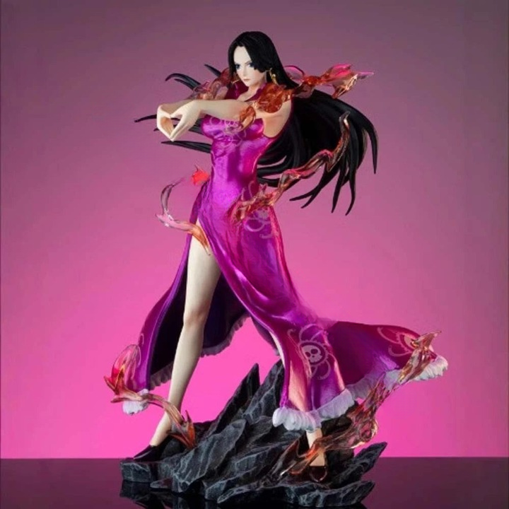 Boa Standing 24cm Action Figure - One Piece