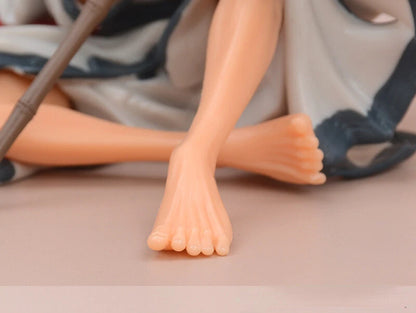 Luffy Sitting With Umbrella Action Figure 13cm - One Piece